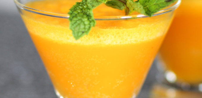 Virgin Mango Bellini by Diverse Dinners