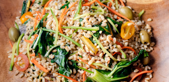 Mediterranean Farro Salad by Diverse Dinners